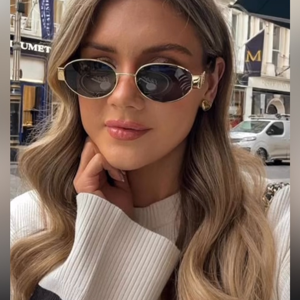 Chic Black and gold Sunglasses